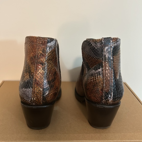Ariat Python Booties Size 7 B - Picture 4 of 5
